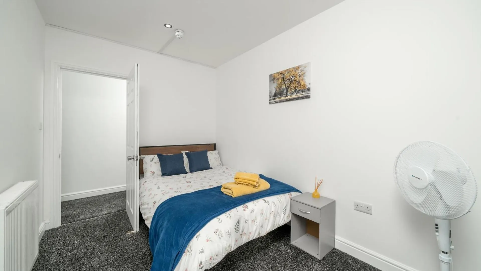 2Br Near Canning Town Stn Balcony Central Location London Apartment