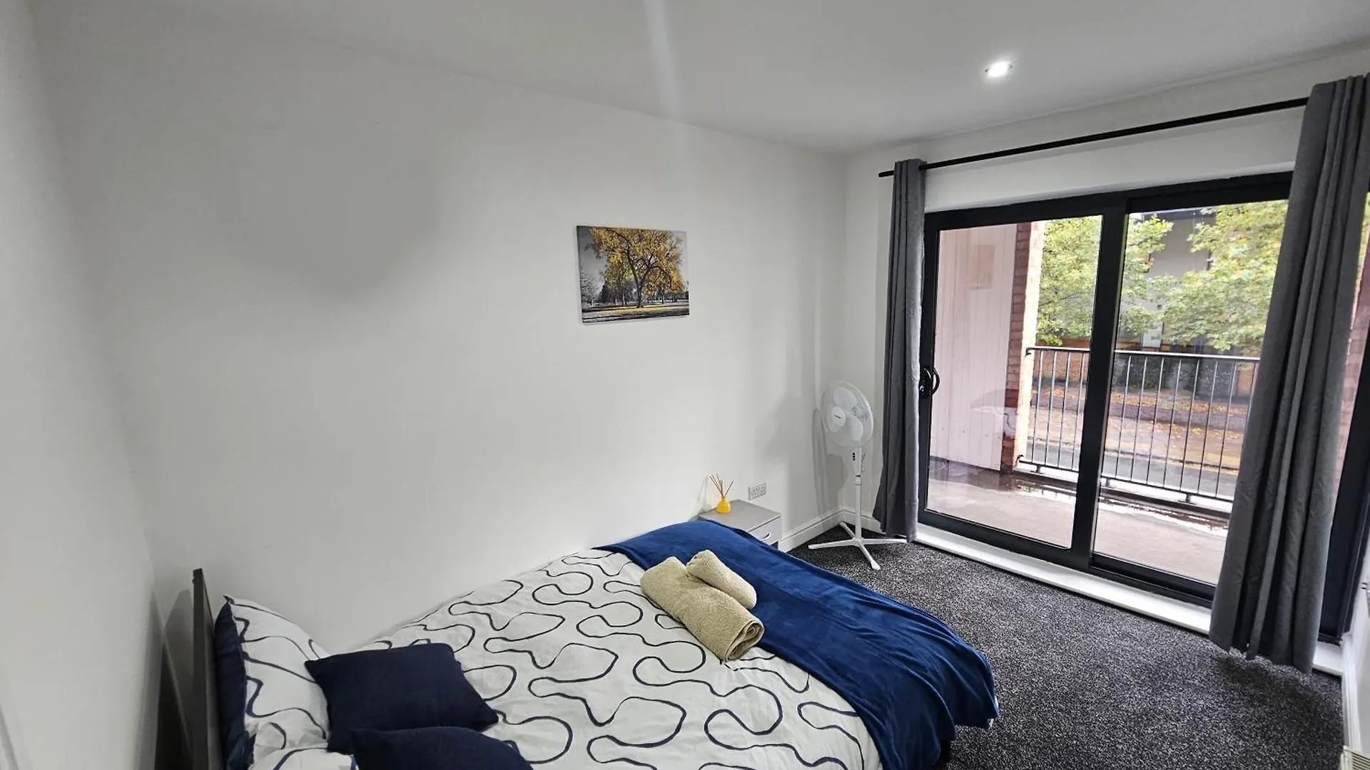 Apartment 2Br Near Canning Town Stn Balcony Central Location London