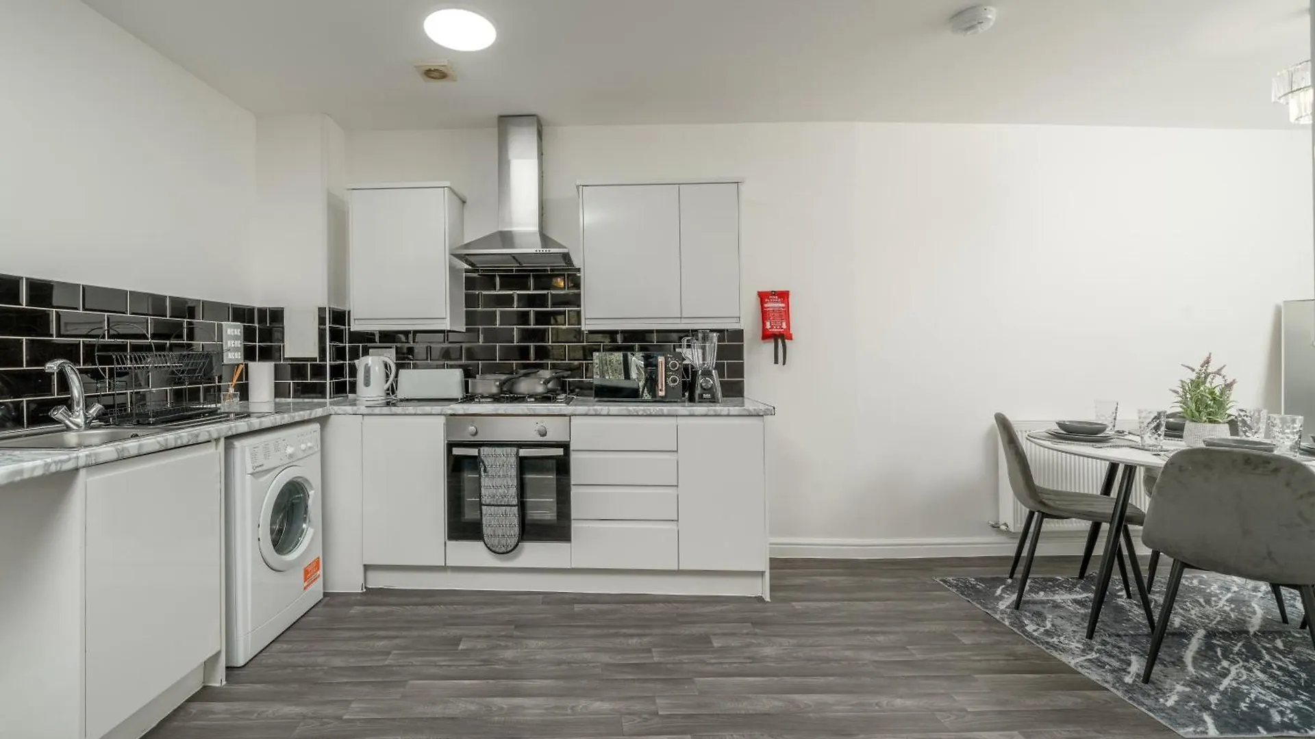 2Br Near Canning Town Stn Balcony Central Location London 0*,  United Kingdom