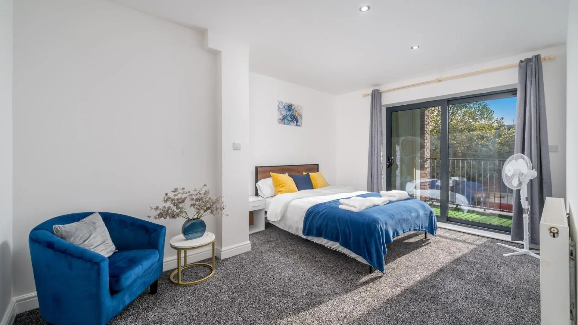 Apartment 2Br Near Canning Town Stn Balcony Central Location London